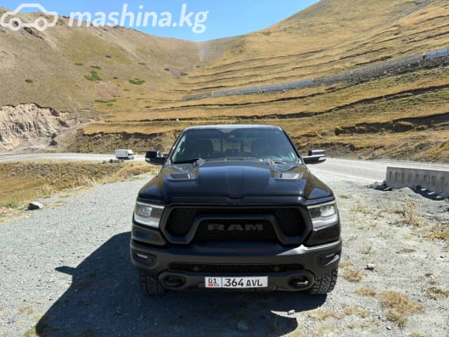 RAM 1500 V Quad Cab 5.7 AT 4WD