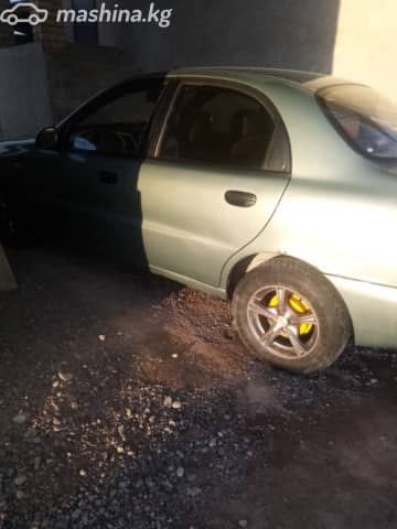 Chevrolet Lanos I 1.5 MT