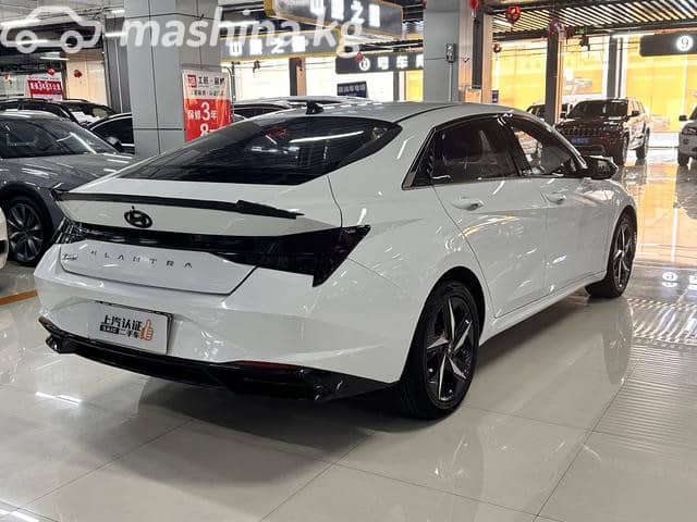 Hyundai Elantra VII (CN7) 1.6 AT