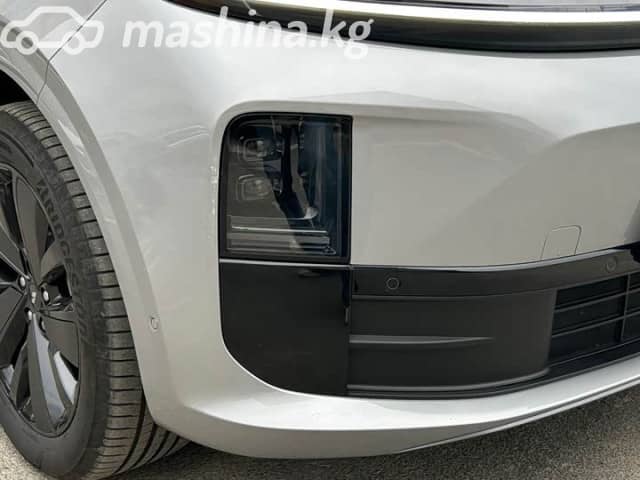 LiXiang L6 1.5hyb AT 4WD