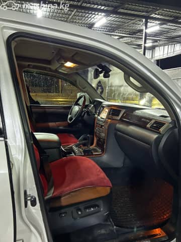 Lexus LX III Рестайлинг 570 5.7 AT 4WD