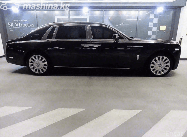 Rolls-Royce Phantom VII Long 6.8 AT