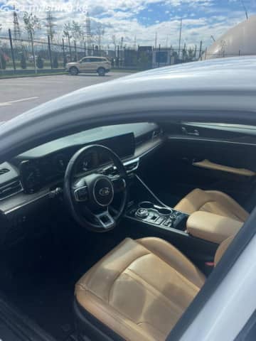 Kia K5 III 2.0hyb AT