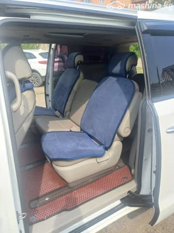 Kia Carnival III 2.2d AT