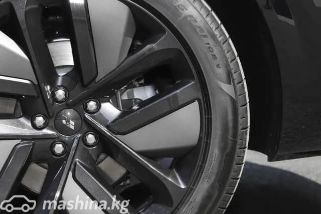 LiXiang L6 1.5hyb AT 4WD