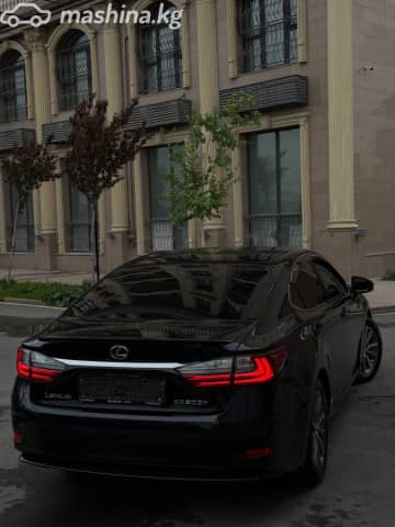 Lexus ES VI Рестайлинг 300h 2.5hyb CVT