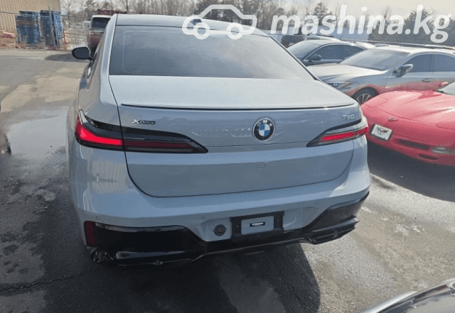 BMW 7 серии VII (G70) 760i xDrive 4.4 AT 4WD