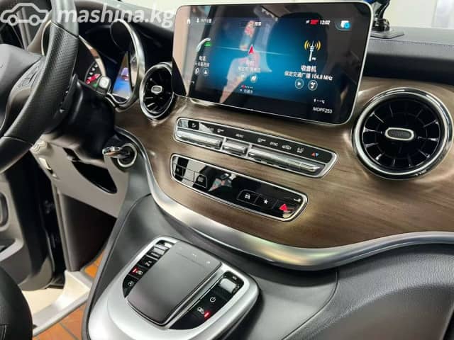 Mercedes-Benz V-Класс III (W447) Рестайлинг 260 длинный 2.0 AT