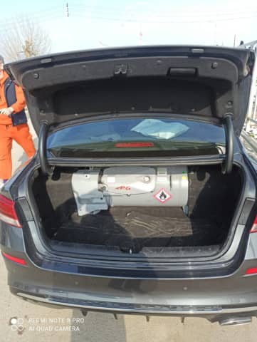 Kia K5 II 2.0 AT