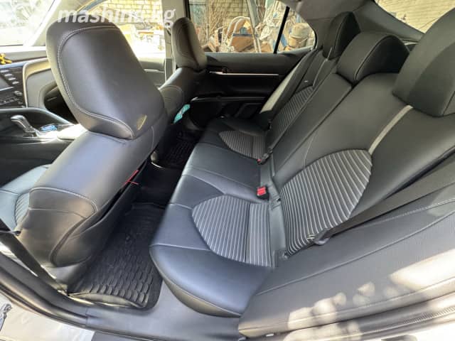 Toyota Camry VIII (XV70) US Market 2.5 AT
