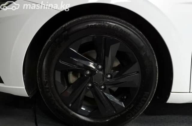 Hyundai Avante VII 1.6hyb AMT