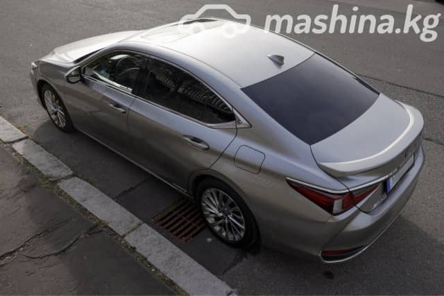 Lexus ES VII 300h 2.5hyb CVT