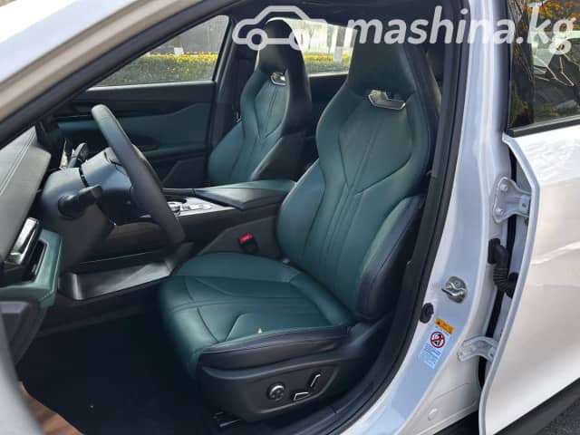 Changan UNI-V 1.5hyb AT