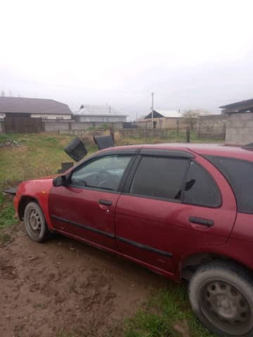 Nissan Almera I (N15) 1.6 AT