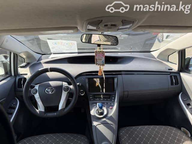 Toyota Prius III Рестайлинг (XW30) 1.8hyb AT