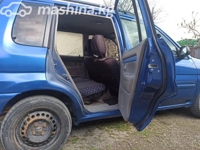 Mazda Demio I (DW) 1.5 MT
