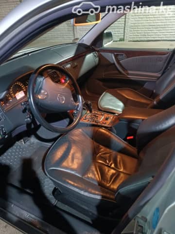 Mercedes-Benz E-Класс II (W210, S210) Рестайлинг 320 3.2d AT