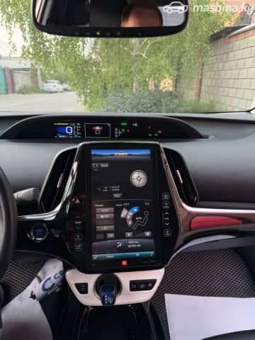 Toyota Prius IV (XW50) Prime 1.8hyb AT