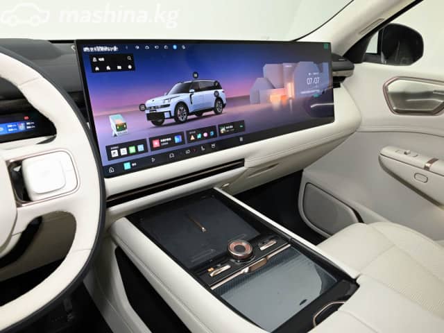 Lynk & Co 900 2.0hyb AT 4WD