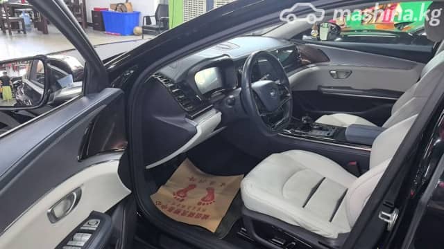 BYD E9 Electro AT