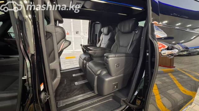 Toyota Alphard IV 2.5hyb CVT 4WD