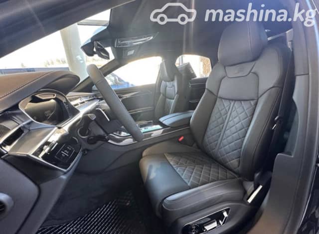 Audi S8 IV (D5) Рестайлинг 4.0 AT 4WD