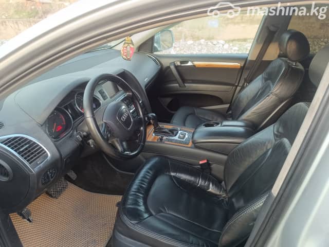 Audi Q7 I (4L) 3.0d AT 4WD