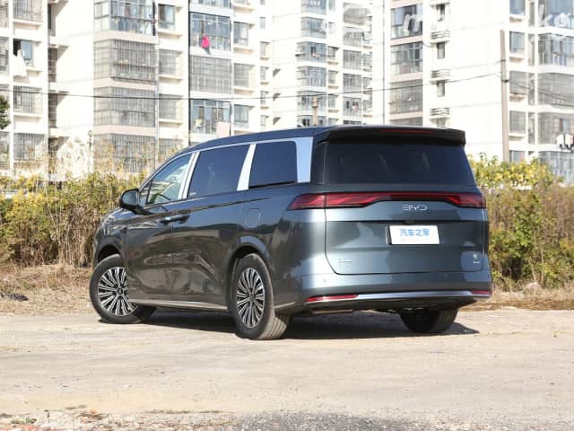 BYD Xia 36.6 kWh 1.5hyb CVT