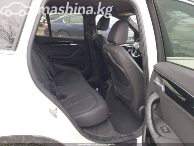 BMW X1 II (F48) Рестайлинг 28i xDrive 2.0 AT 4WD