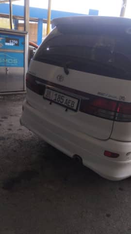 Toyota Estima II Рестайлинг 2.4 AT