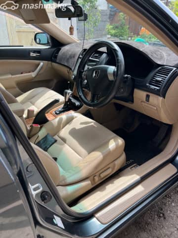 Honda Accord VII