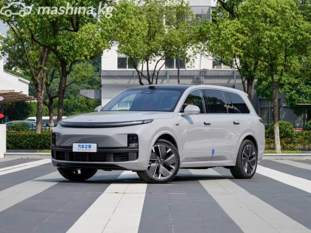 LiXiang L9 Pro 1.5hyb AT 4WD