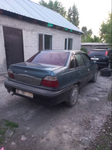 Daewoo Nexia I 1.5 MT