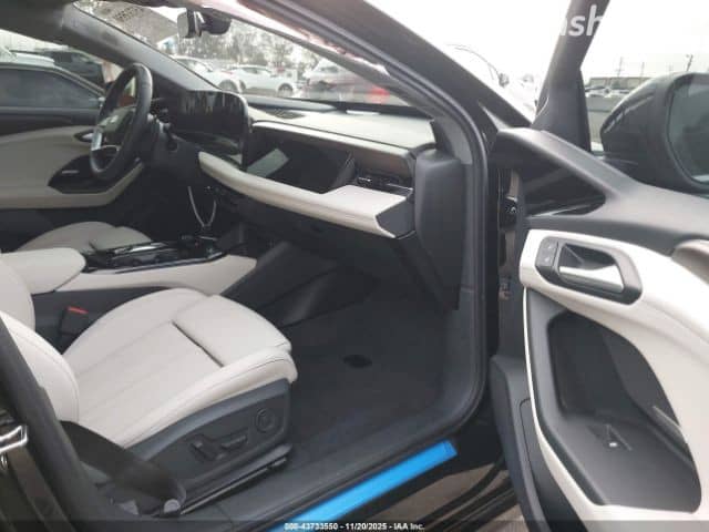 Audi A6 V (C8) Рестайлинг 55 TFSI e Long 2.0hyb AMT 4WD