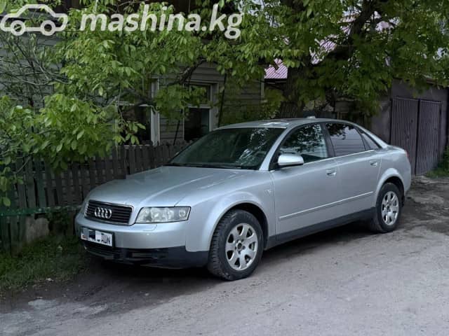 Audi A4 II (B6) 1.8 AT 4WD