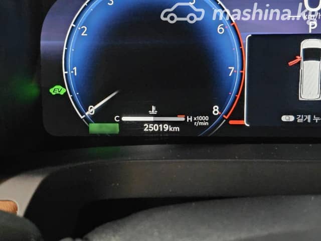 Toyota Alphard IV 2.5hyb CVT 4WD