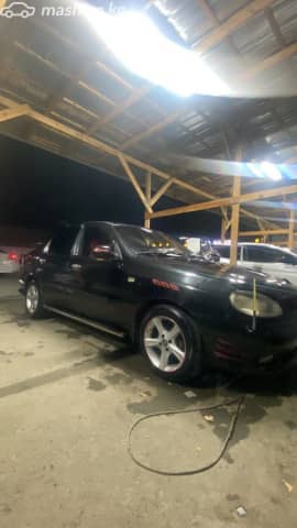 Chevrolet Lanos I 1.5 MT