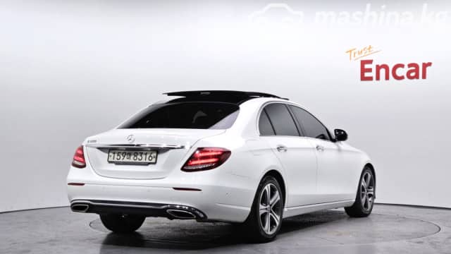 Mercedes-Benz E-Класс V (W213, S213, C238) 300 2.0 AT