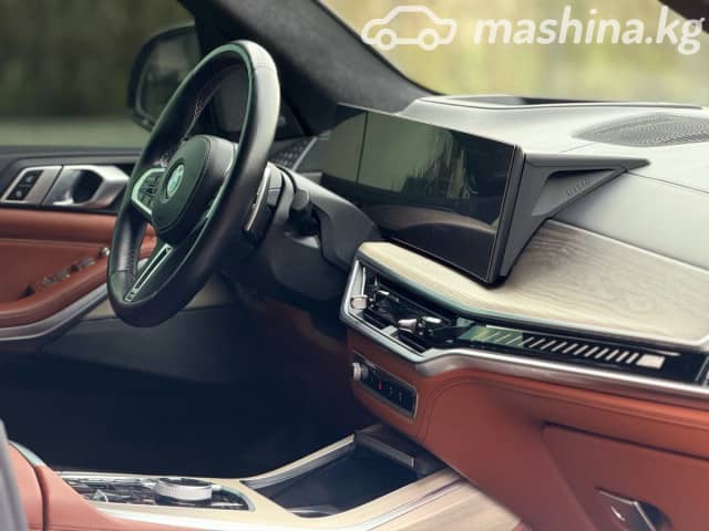 BMW X7 I (G07) Рестайлинг M60i 4.4 AT 4WD