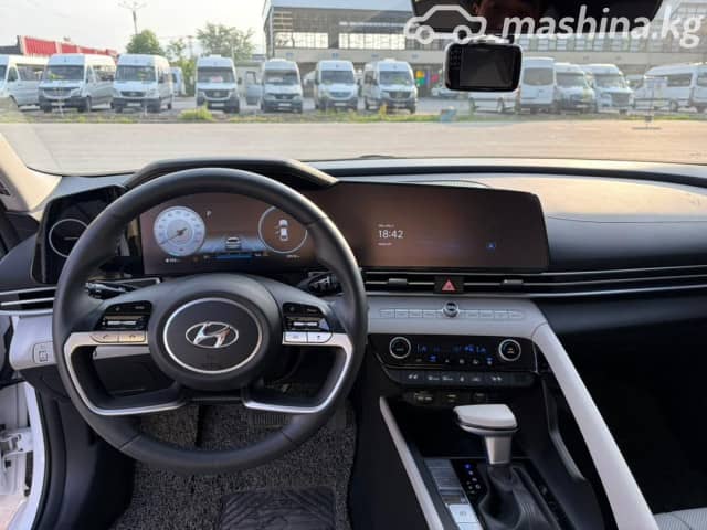 Hyundai Avante VII 1.6 CVT