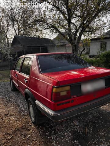 Volkswagen Jetta II 1.6 MT