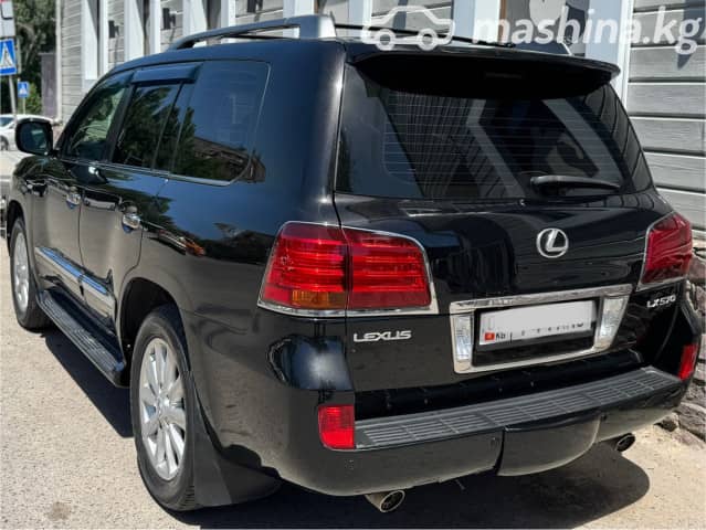 Lexus LX III 570 5.7 AT 4WD