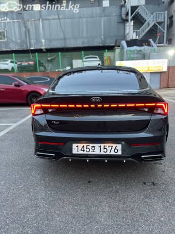 Kia K5 III 2.0 AT