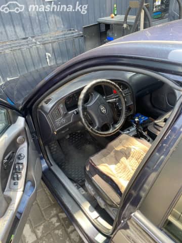 Hyundai Elantra III (XD2) Рестайлинг 1.6 MT