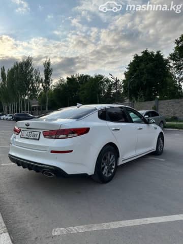 Kia K5 II 2.0 AT