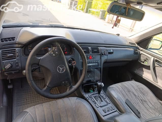 Mercedes-Benz E-Класс II (W210, S210) Рестайлинг 320 3.2 AT