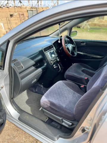 Honda Stream I 1.7 AT