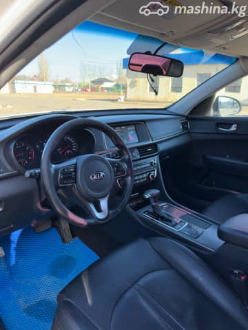 Kia K5 II 2.0 AT