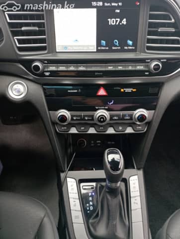 Hyundai Avante VI Рестайлинг 1.6 CVT