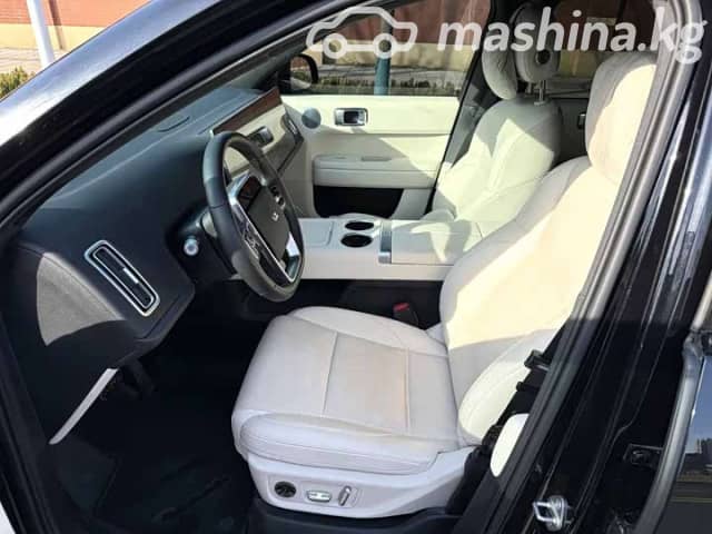 LiXiang L6 1.5hyb AT 4WD